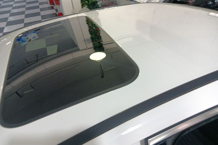 奔驰C级 2023款 C 200 L 运动版局部细节57