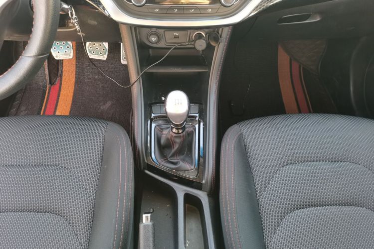 江汽集团 瑞风S3 2017款 1.5L 手动豪华型中控内饰18