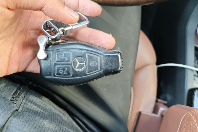 奔驰GLS  GLS 400 4MATIC豪华型中控内饰11