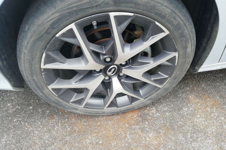 广汽传祺 2023款 影豹H 智能混动版车身外观6008