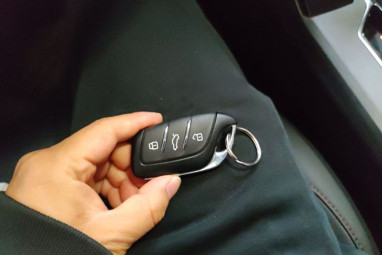 荣威i5 2023款 1.5L CVT豪华版中控内饰11