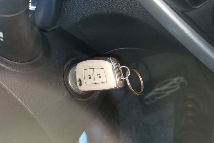 日产 骐达TIIDA 2021款 1.6L CVT酷动版中控内饰7001