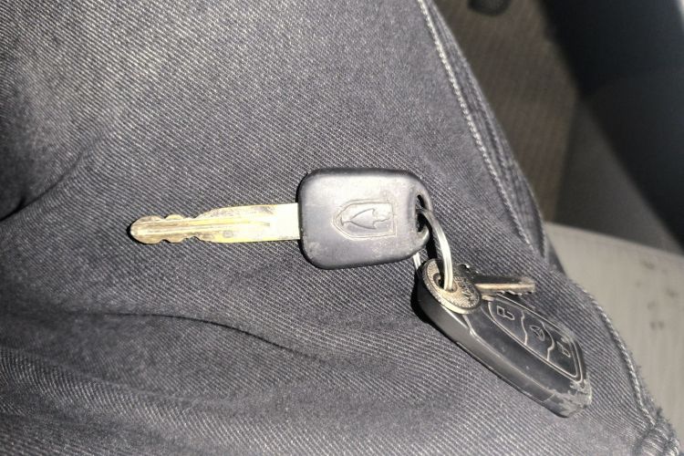 金杯 新海狮X30L CNG 2018款 1.5L财富版天然气车客车SWFC15中控内饰7001