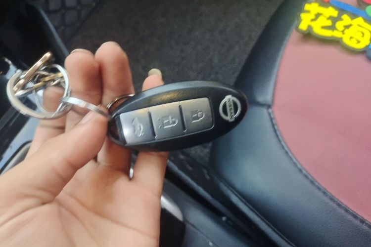 日产 轩逸 2016款 1.6XL  CVT尊享版中控内饰11