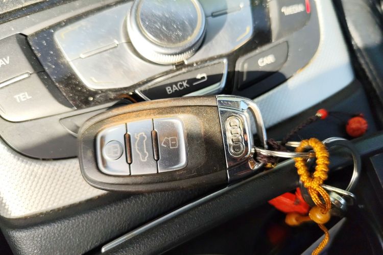 奥迪A6L 2014款 TFSI 标准型中控内饰7001