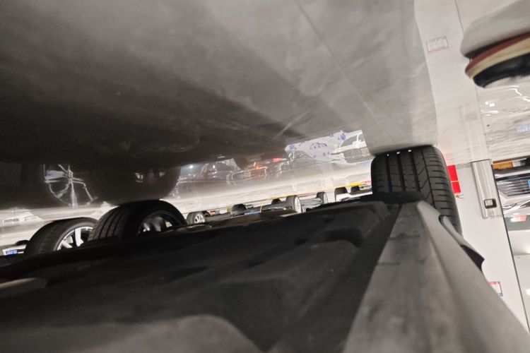 保时捷 2023款 Cayenne 3.0T 铂金版局部细节9001