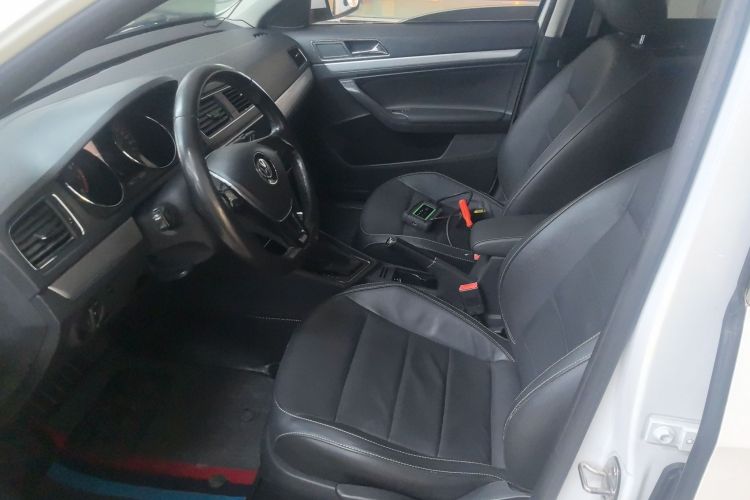 大众 朗行 2015款 1.6L 自动舒适版中控内饰19