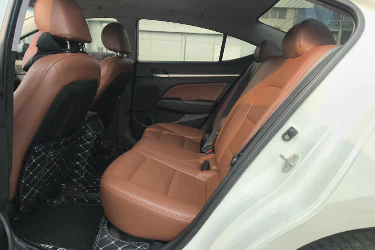 现代 领动 2016款 1.6L 自动智炫·精英型中控内饰21