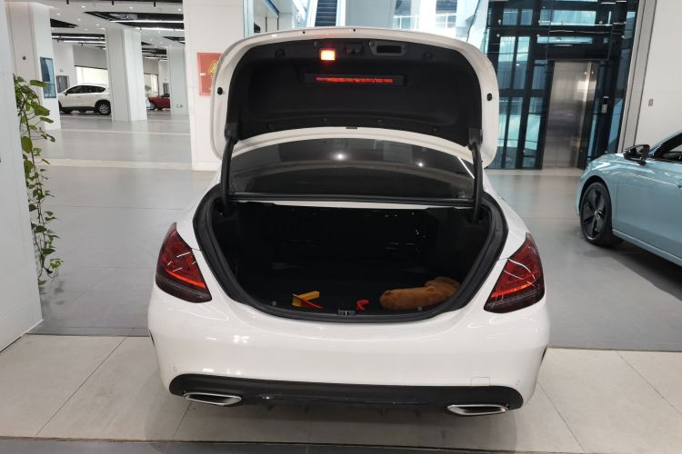 奔驰C级 2020款 C 260 L 运动版机舱底盘23
