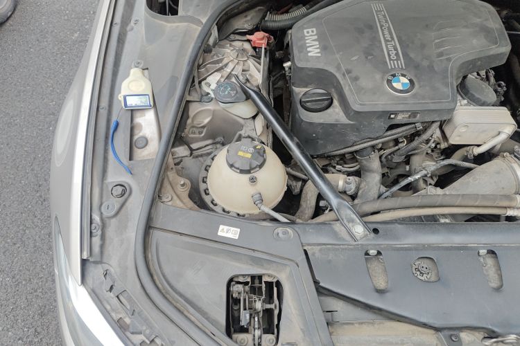 宝马5系 2017款 520Li 典雅型局部细节9006