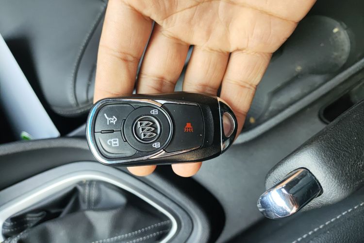 别克 英朗 2021款 改款 1.3T 自动轻混动精英型中控内饰7001