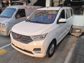 五菱汽车 五菱宏光 2019款 1.5L S标准型国VI LAR