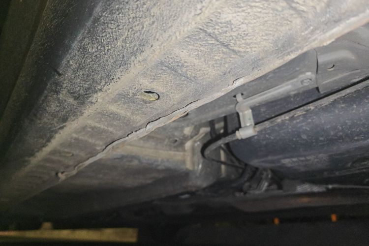 吉利汽车 帝豪 2025款 第4代 1.5L 手动龙腾版局部细节9003