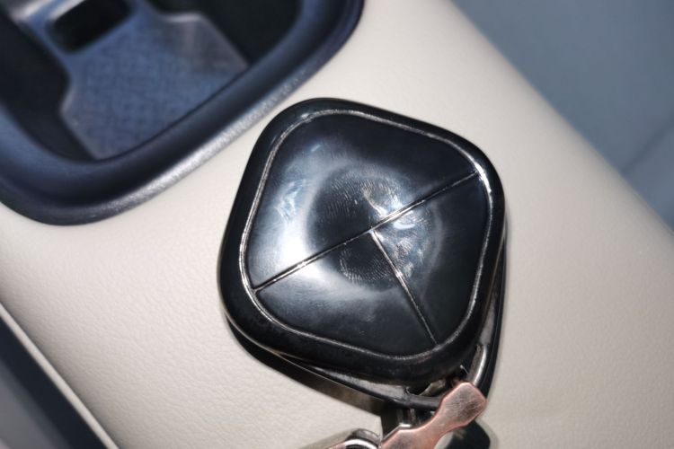 五菱汽车 五菱缤果PLUS 2024款 330km 五座版中控内饰11