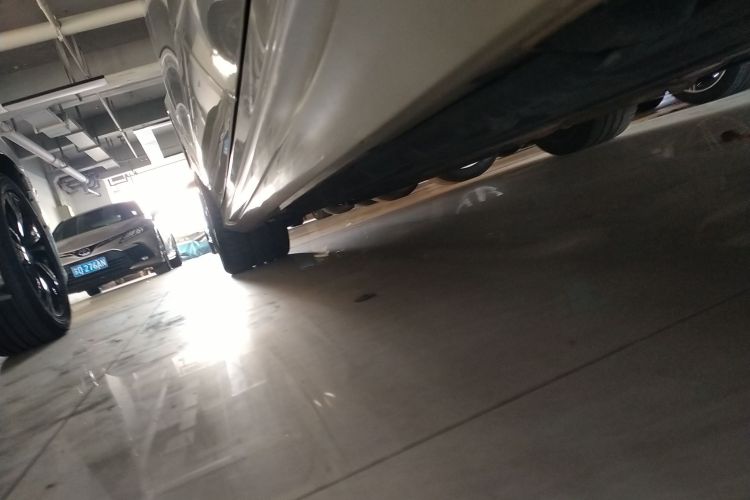 奔驰CLS 2015款 CLS 320局部细节9002