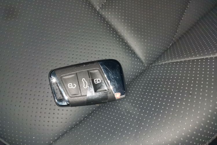 大众 帕萨特 2024款 380TSI 龙耀版中控内饰11