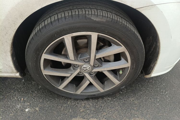 大众 高尔夫 2018款  230TSI 自动豪华型车身外观10