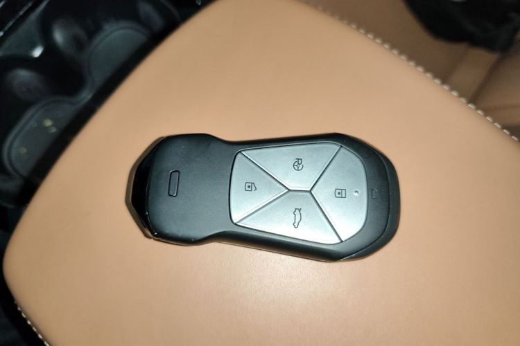 小鹏P5 2021款 460E中控内饰11