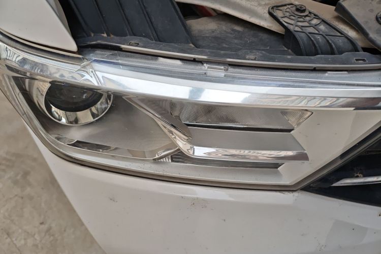 五菱汽车 五菱宏光 2019款 1.5L S标准型国VI LAR车身外观6006