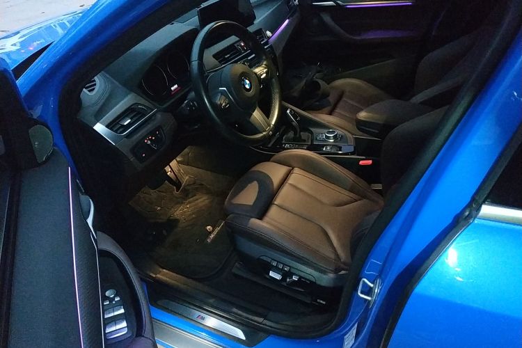 宝马X2 2021款 sDrive25i 尊享型M越野套装中控内饰20