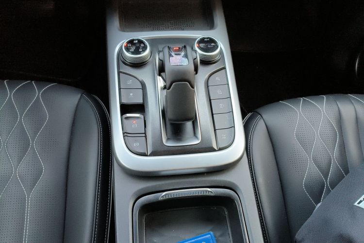 坦克300 2024款 2.0T 挑战者中控内饰18