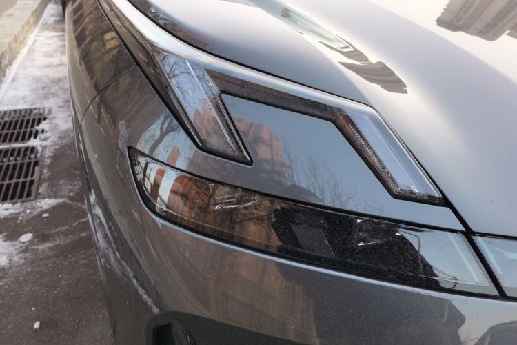 领克08 EM-P 2025款 120km 长续航Pro车身外观8