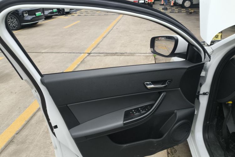 观致3 2021款 3S 三厢 1.5T CVT领先型中控内饰47