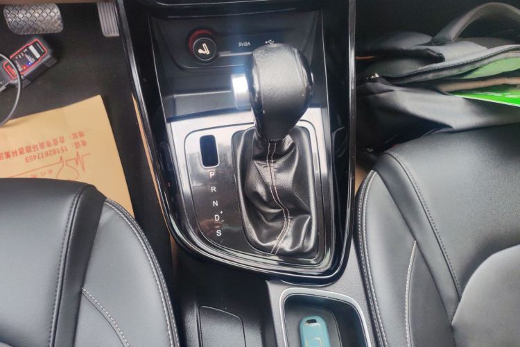 宝骏530 2019款 1.5T CVT豪华型 国V中控内饰18