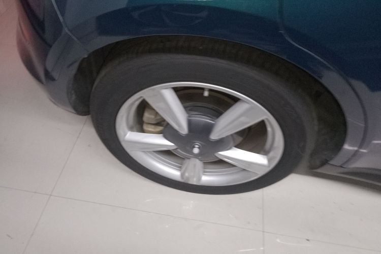 欧拉好猫 2022款 400km标准续航 尊贵型 磷酸铁锂车身外观6008