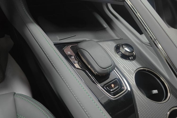 极氪001 2023款 WE版 100kWh局部细节18