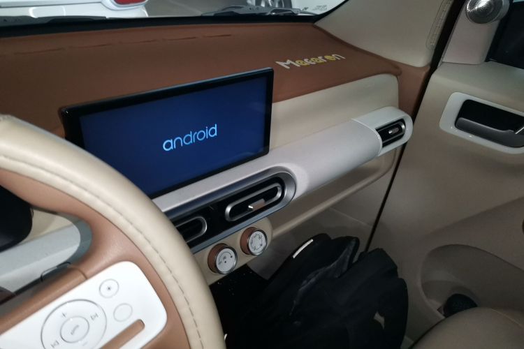 五菱汽车 宏光MINIEV 2024款 第三代 215km 青春版中控内饰16