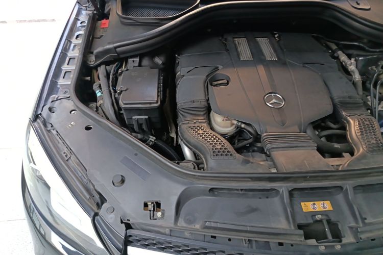 奔驰GLE 2015款 GLE 400 4MATIC局部细节9005