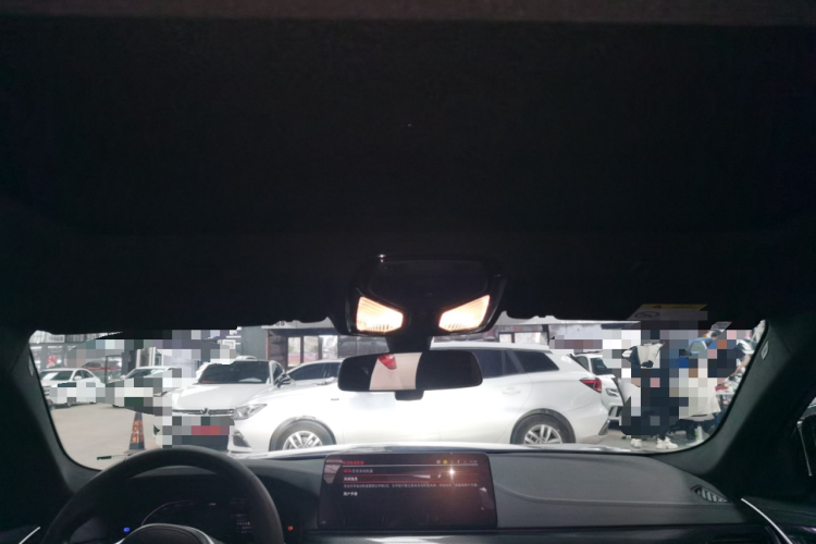 宝马5系(进口) 2022款 改款二 525i M运动套装中控内饰22