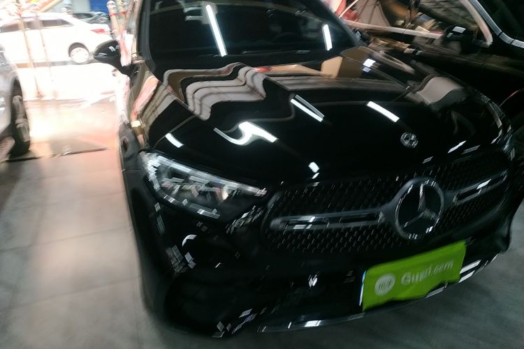 奔驰GLC 2024款  改款 GLC 260 L 4MATIC 豪华型 5座车身外观3