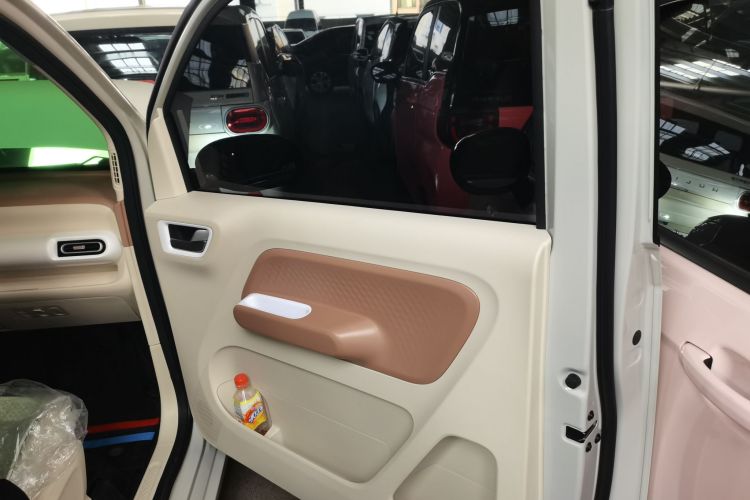 五菱汽车 宏光MINIEV 2024款 第三代 215km 青春版中控内饰45