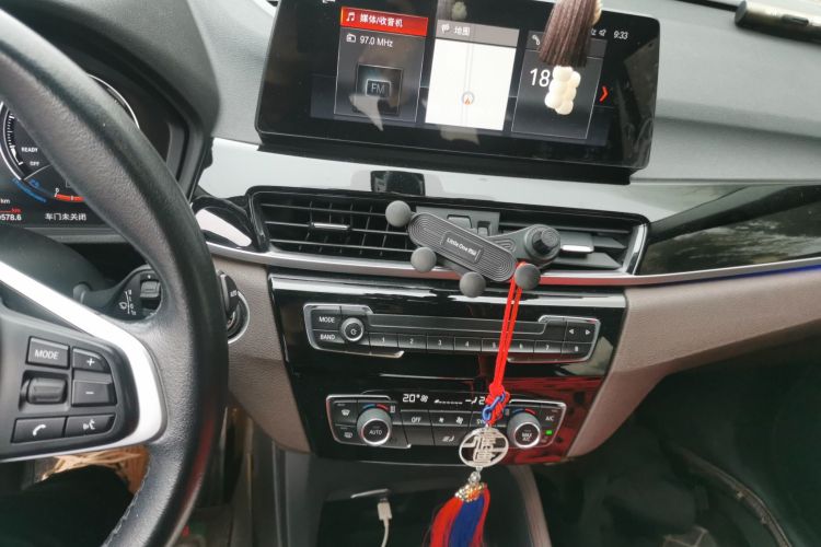 宝马X1 2020款 sDrive25Li 领先型中控内饰16