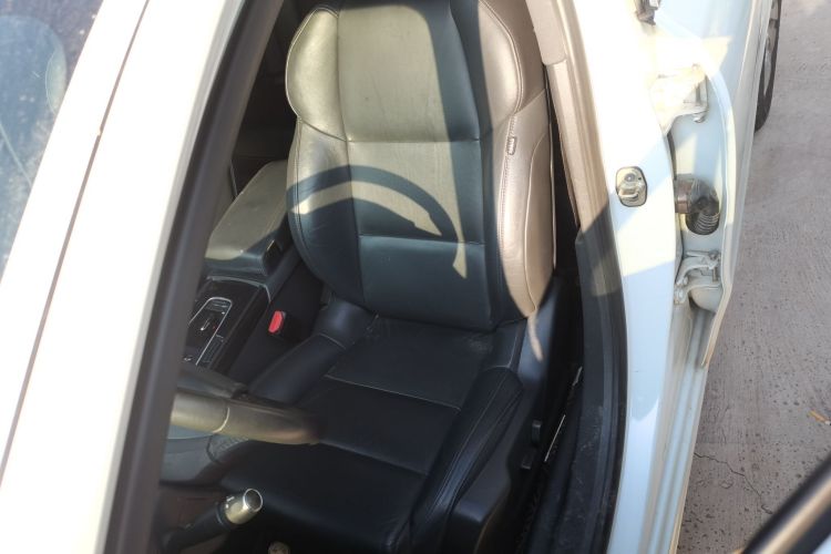 标致508 2015款 1.6THP 自动致臻版中控内饰19