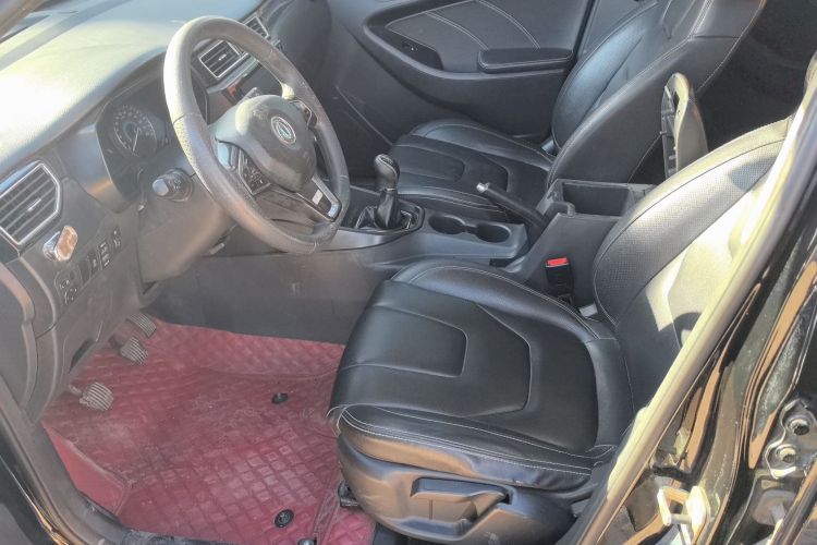 东风风光 风光580 2021款 改款 ☆星版 1.8L 手动精英型中控内饰20