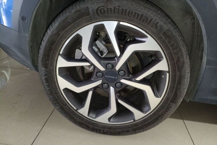 领克02 2019款 高能版 2.0T 自动两驱劲Pro版 国VI车身外观6008