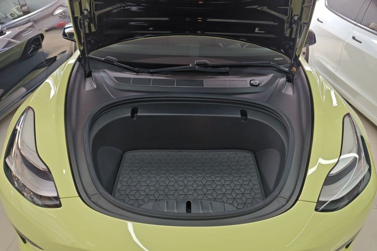 特斯拉 Model 3 2019款 标准续航后驱升级版局部细节24