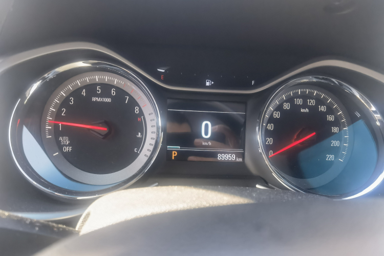 雪佛兰 沃兰多 2019款 Redline 530T 自动纵享版（5+2款） 国VI中控内饰15