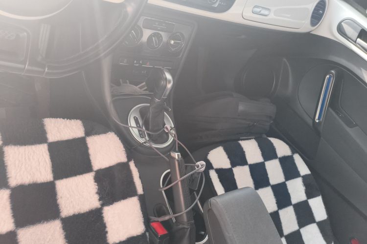 大众 甲壳虫 2015款 280TSI中控内饰18