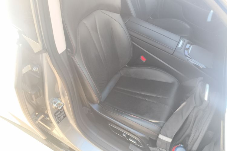 小鹏P7 2022款 480N+局部细节41