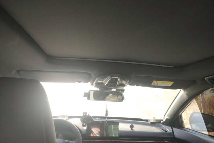 宝骏RS-3 2020款 1.5T CVT智能尊贵型中控内饰22