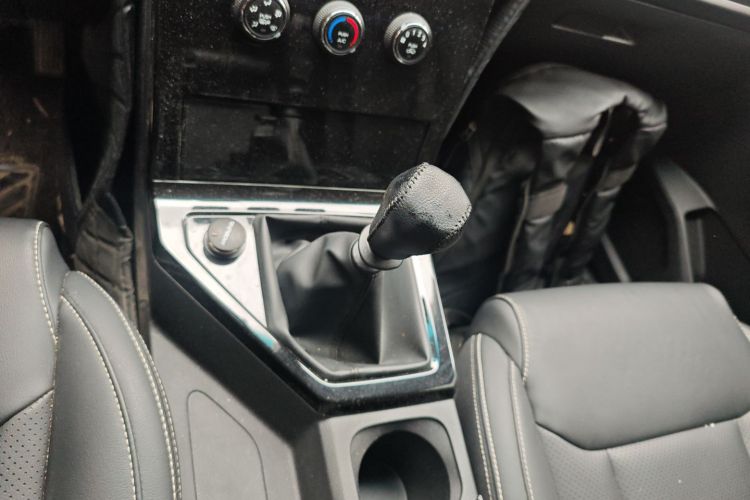 五菱汽车 五菱征程 2021款 1.5T 手动豪华型局部细节18