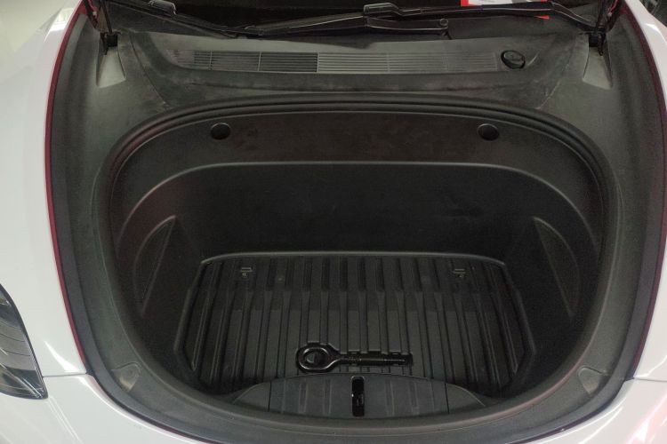 特斯拉 Model 3 2021款 标准续航后驱升级版机舱底盘24