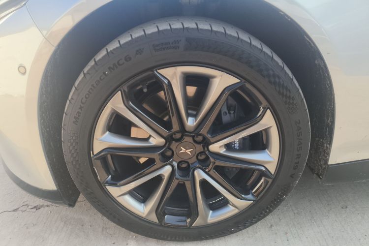 小鹏P7 2022款 480N+车身外观6007