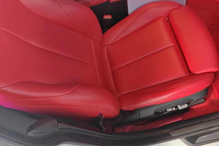 宝马3系GT 2019款 320i M运动套装局部细节41