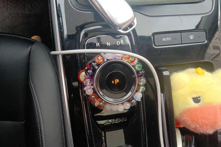 埃安 AION S Plus 2021款 70 智领版中控内饰18