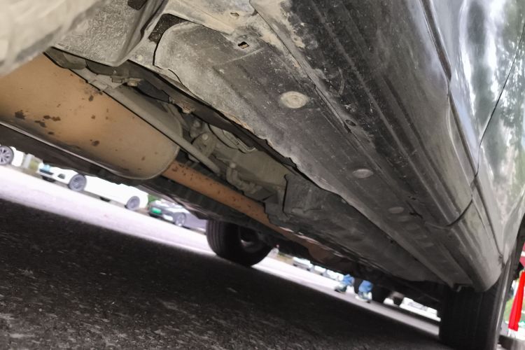 丰田 汉兰达 2011款 2.7L 两驱7座精英版局部细节9002